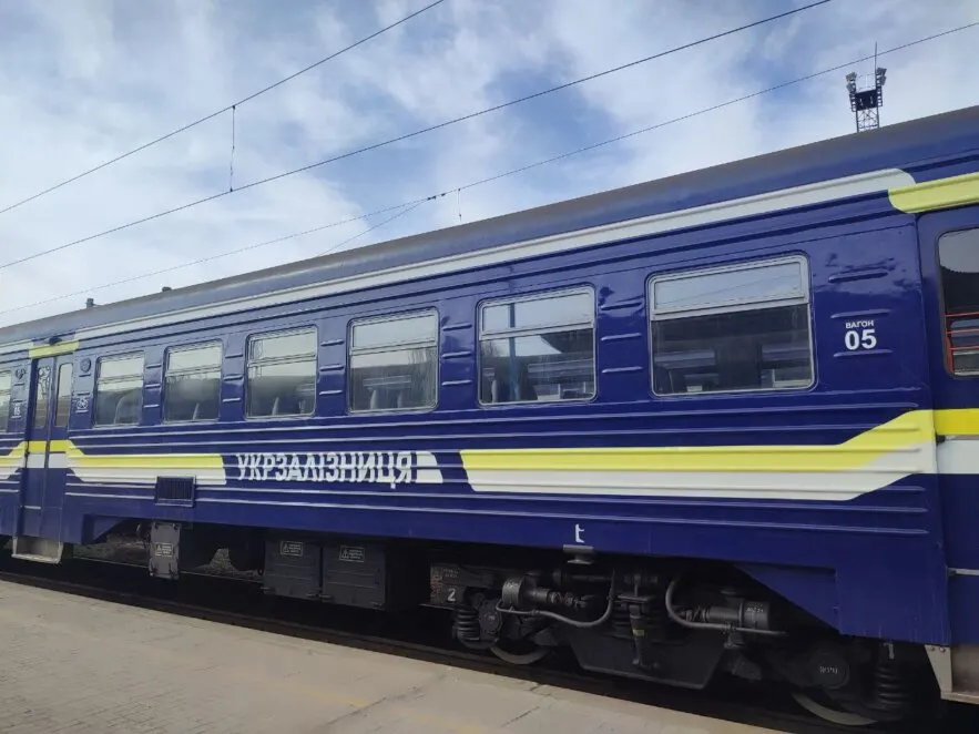 Укрзалізниця: як змінять роботу під час тривалих повітряних тривог