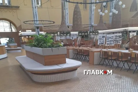 Бессарабський ринок у Києві спорожнів: продавці скаржаться на ціни й брак покупц
