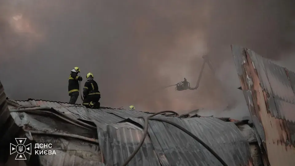 Удар по Києву: одна загибла, десятки поранених, погіршення якості повітря