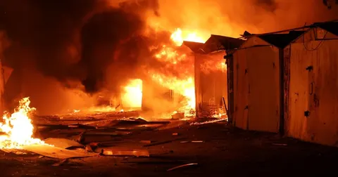 Нічна атака на Київщину: є загиблі та поранені, зруйновано будинок