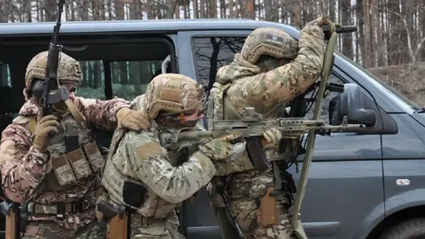 Стрілянина СБУ та ГУР у Києві: двом фігурантам оголосили підозру